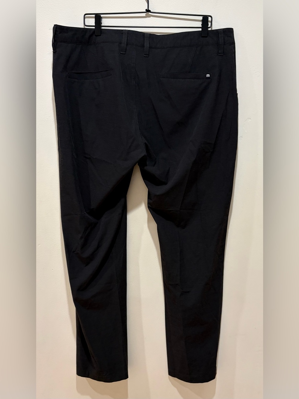 Travis Mathew Lightweight Black Grey Casual Dress Golf Pants - Men’s Size 38 - Picture 2 of 9